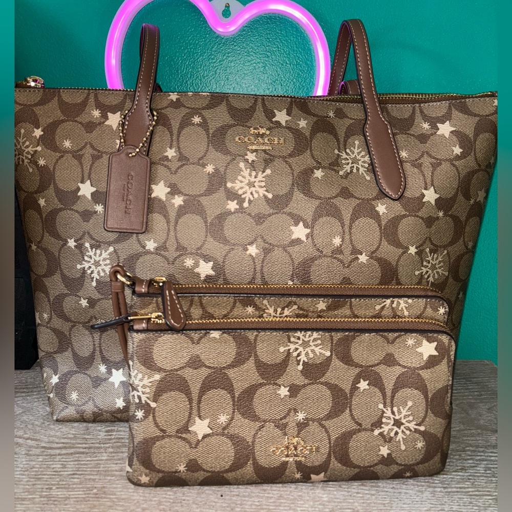 2 Piece Bundle! Coach Leather Signature Snowflake Tote and Double Zip Wristlet